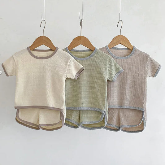 Style Coréen pour Bébés Garçons : Ensembles Adorables et Tendance